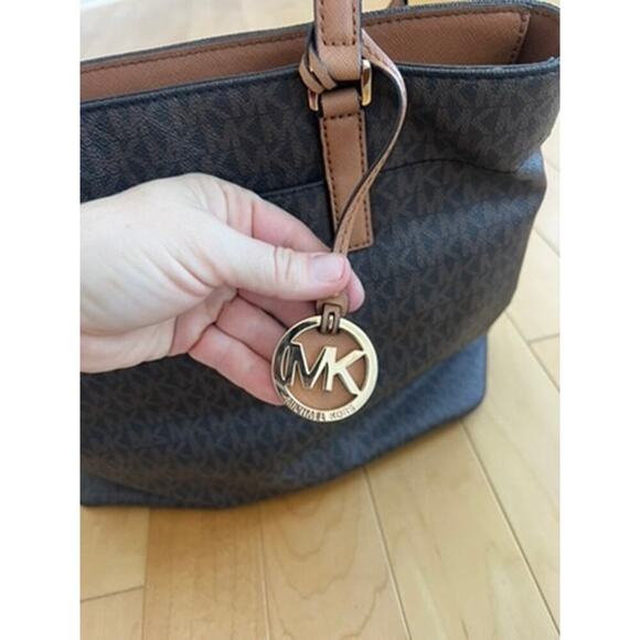 NWOT Michael Kors Morgan Large Tote Brown - Picture 5 of 10